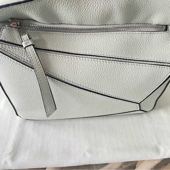 Loewe Small Puzzle Bag in light Celadon - Picture 7 of 14